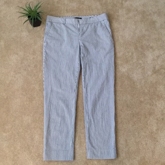 Banana Republic Pants - Banana Republic Avery Seersucker Ankle Pant